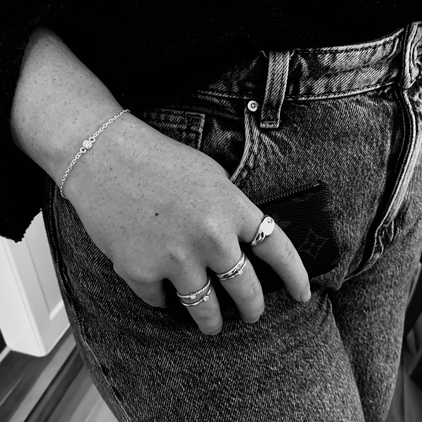 Signet Ring with 2.5mm, 0.06ct. Diamond.
