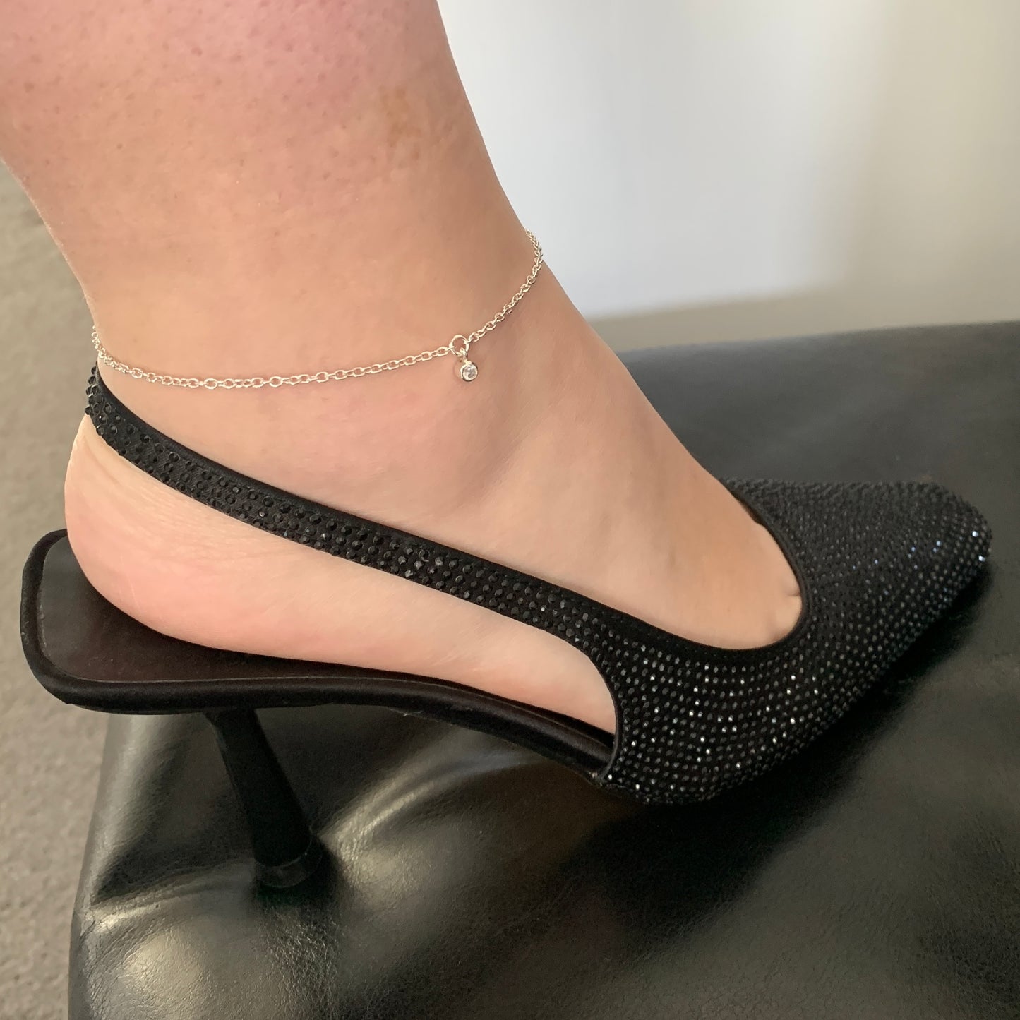 Anklet with 3mm, 0.10ct. Diamond pendant