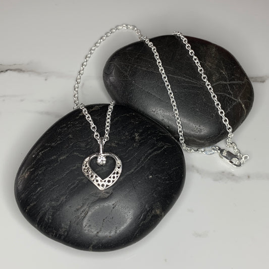 Heart Pendant with 2.5mm, 0.06ct. Diamond