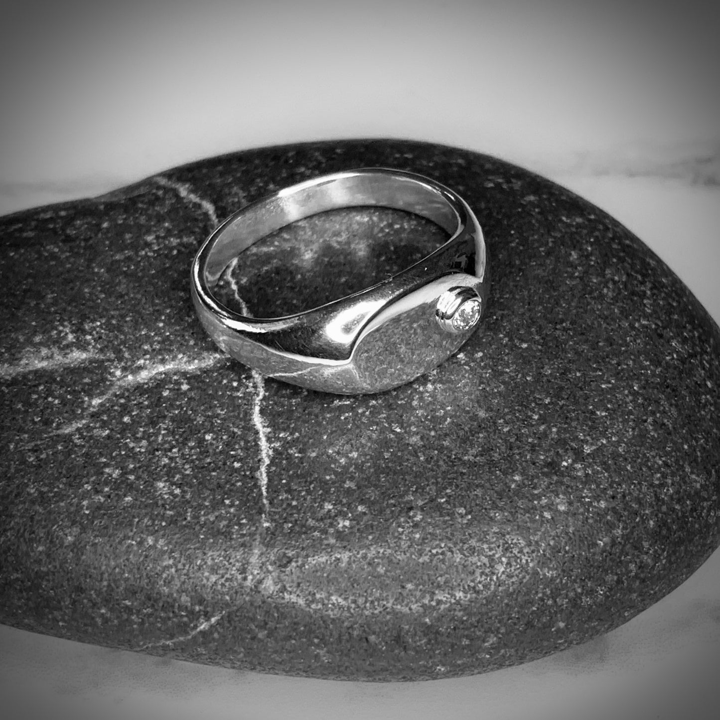 Signet Ring with 2.5mm, 0.06ct. Diamond.